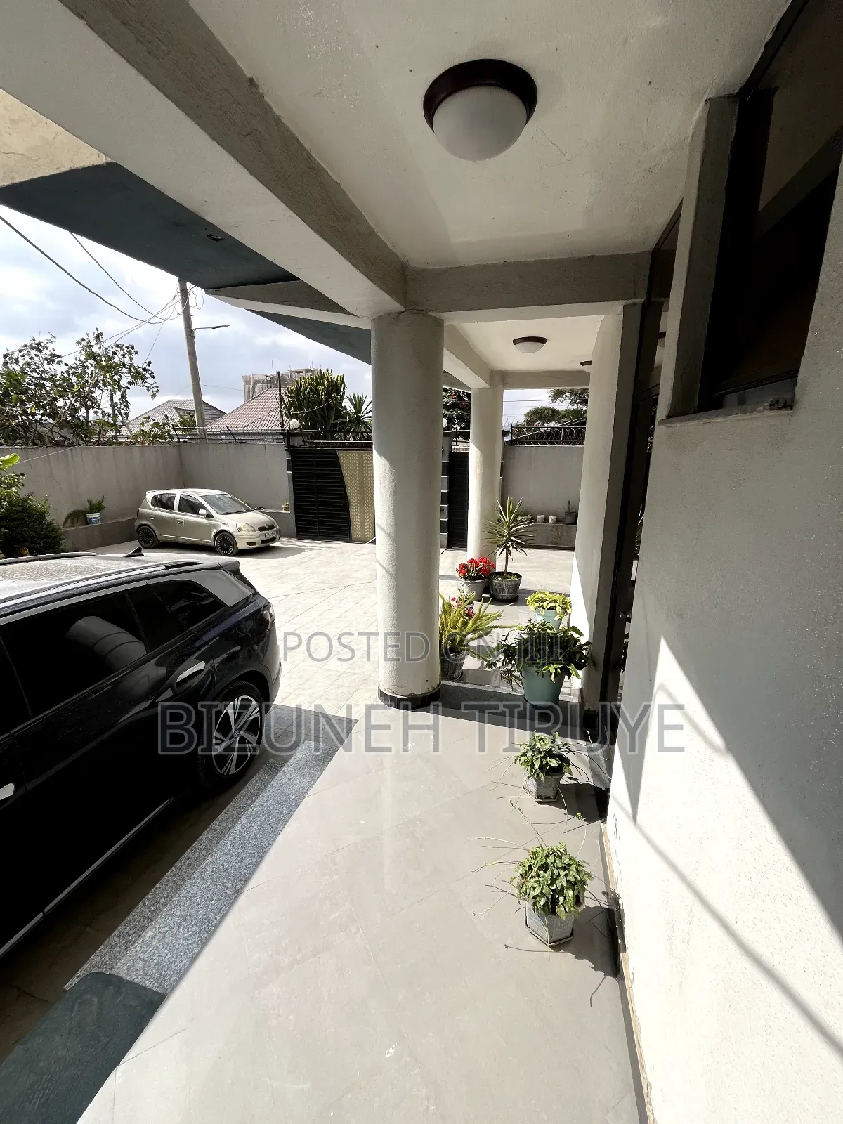 Furnished 12bdrm House in G+4 የመኖሪያ ቤት, Kolfe Keranio for sale