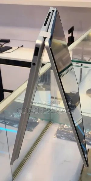 New Laptop HP OmniBook 5 Flip 16GB Intel Core I7 SSD 1T