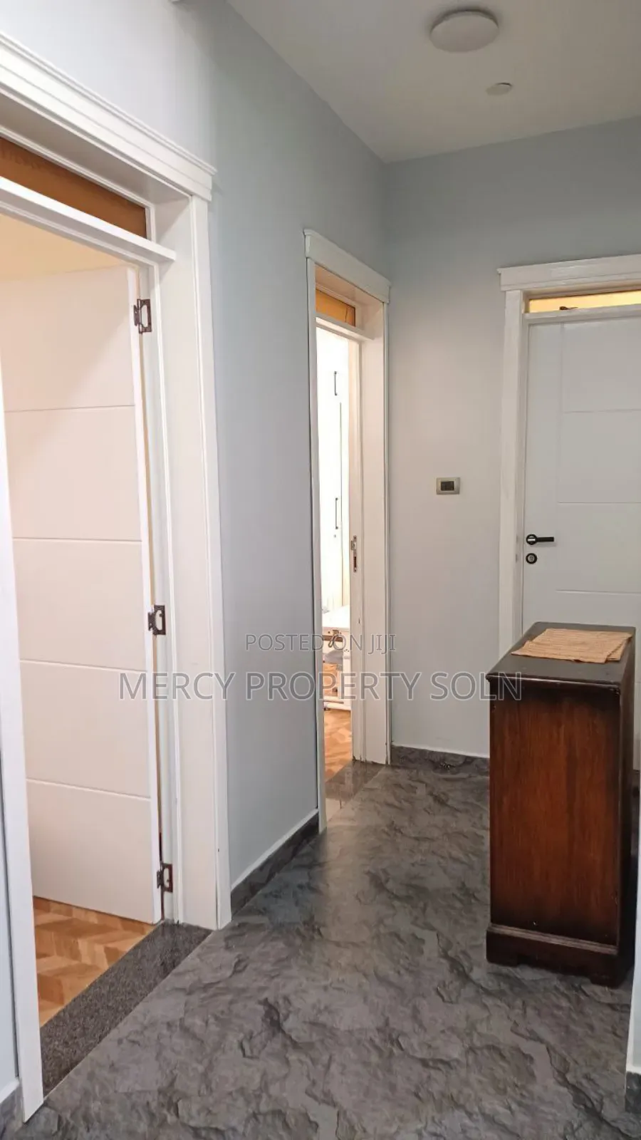 Furnished 8bdrm House in Bole for sale