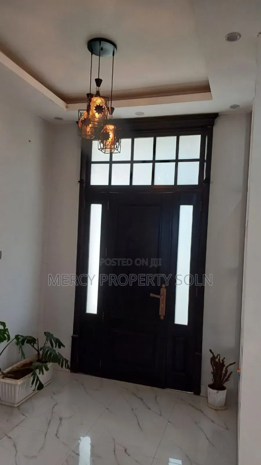 Furnished 8bdrm House in Bole for sale