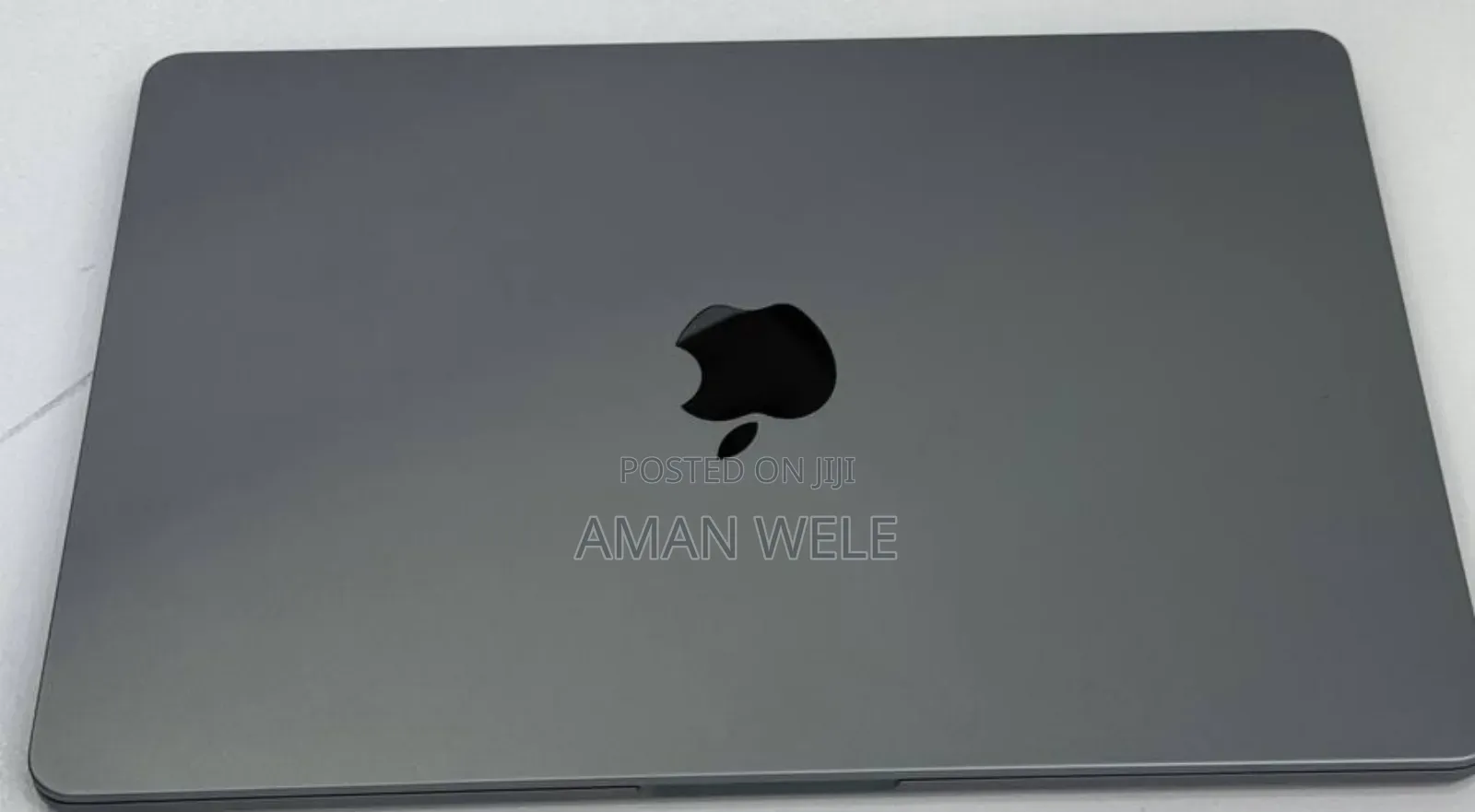 New Laptop Apple MacBook Pro 2022 M2 8GB Intel Core M2 SSD 256GB