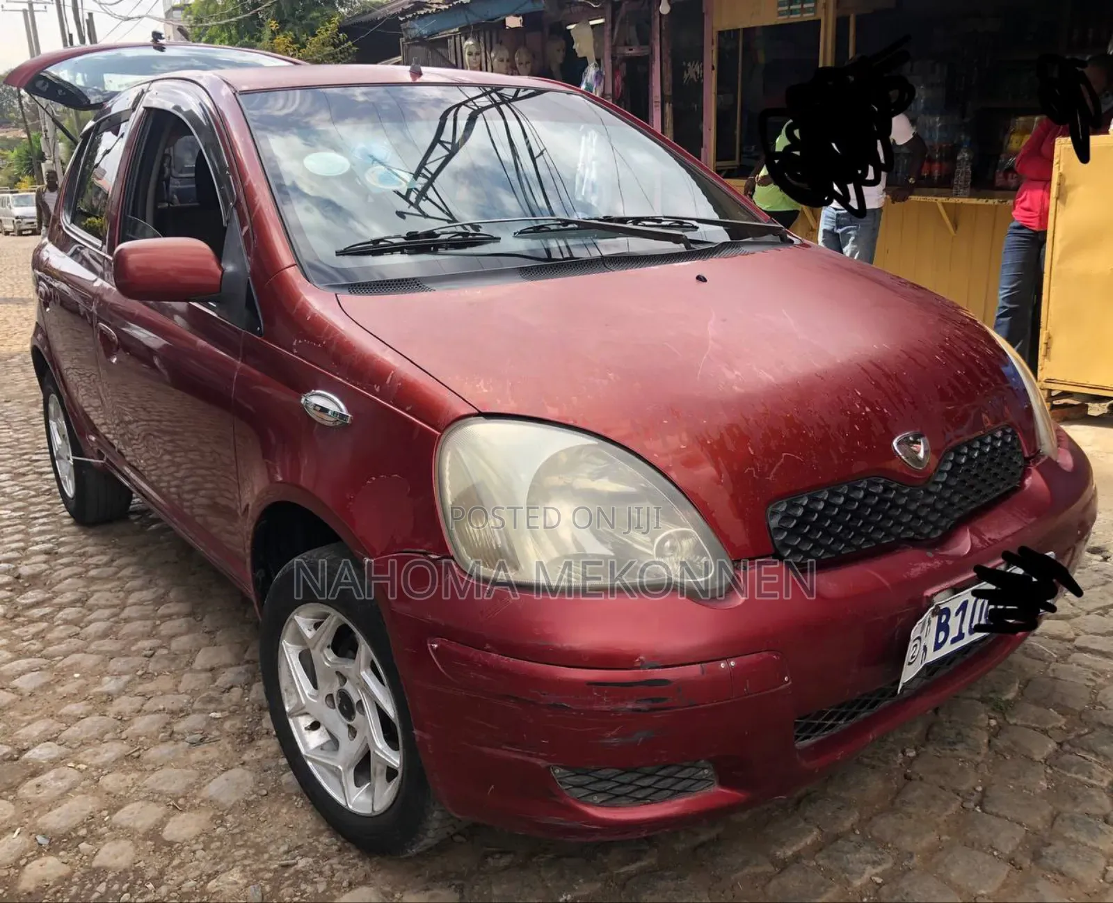 Toyota Vitz 2002 Red