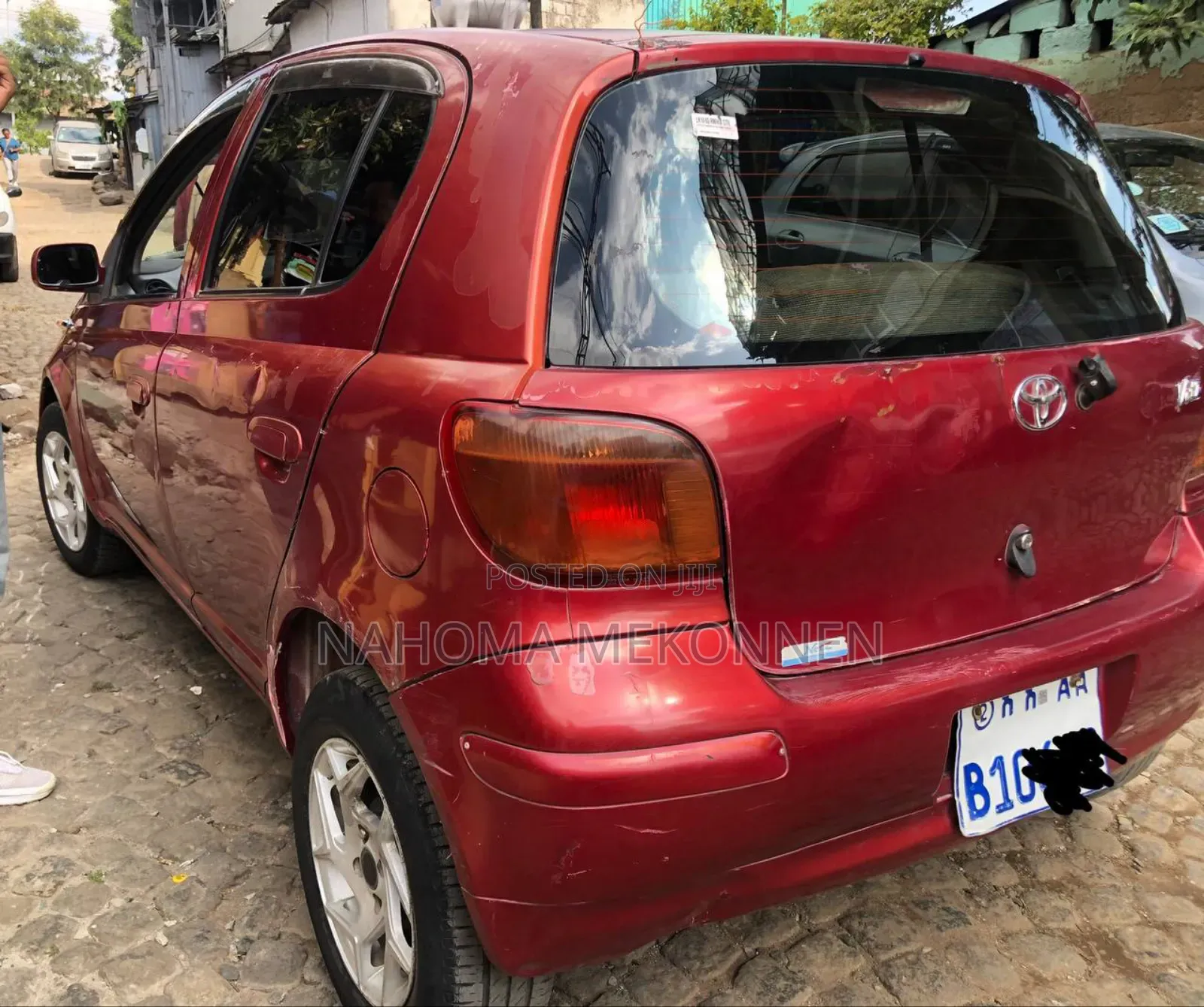 Toyota Vitz 2002 Red