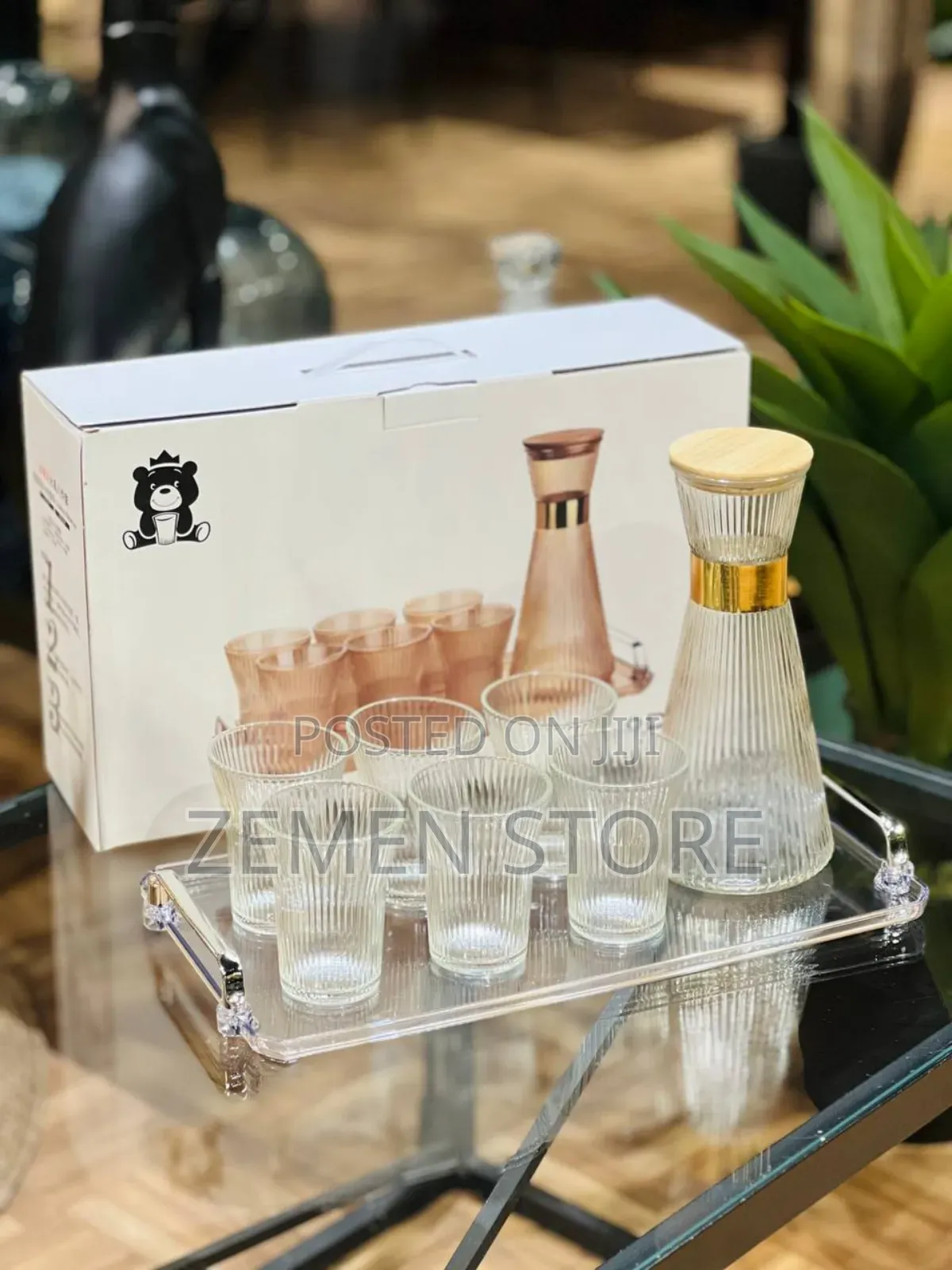 Luxury 8-Piece Amber Glass Drinking Set With Gold Tray