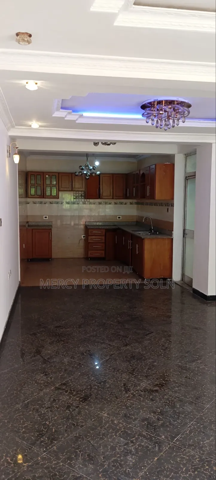 Furnished 7bdrm House in Bole for sale