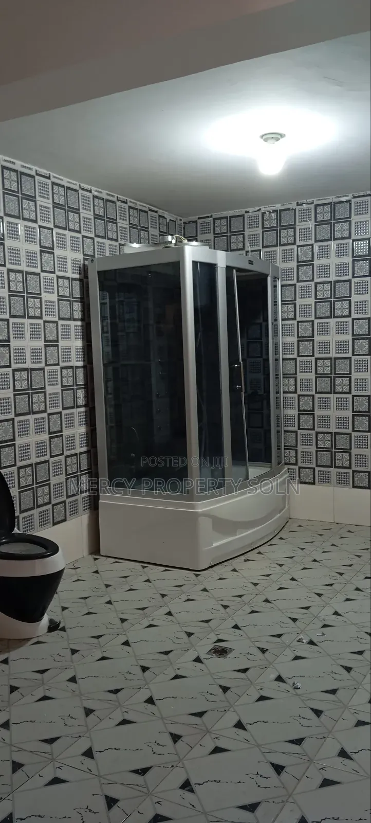 Furnished 7bdrm House in Bole for sale