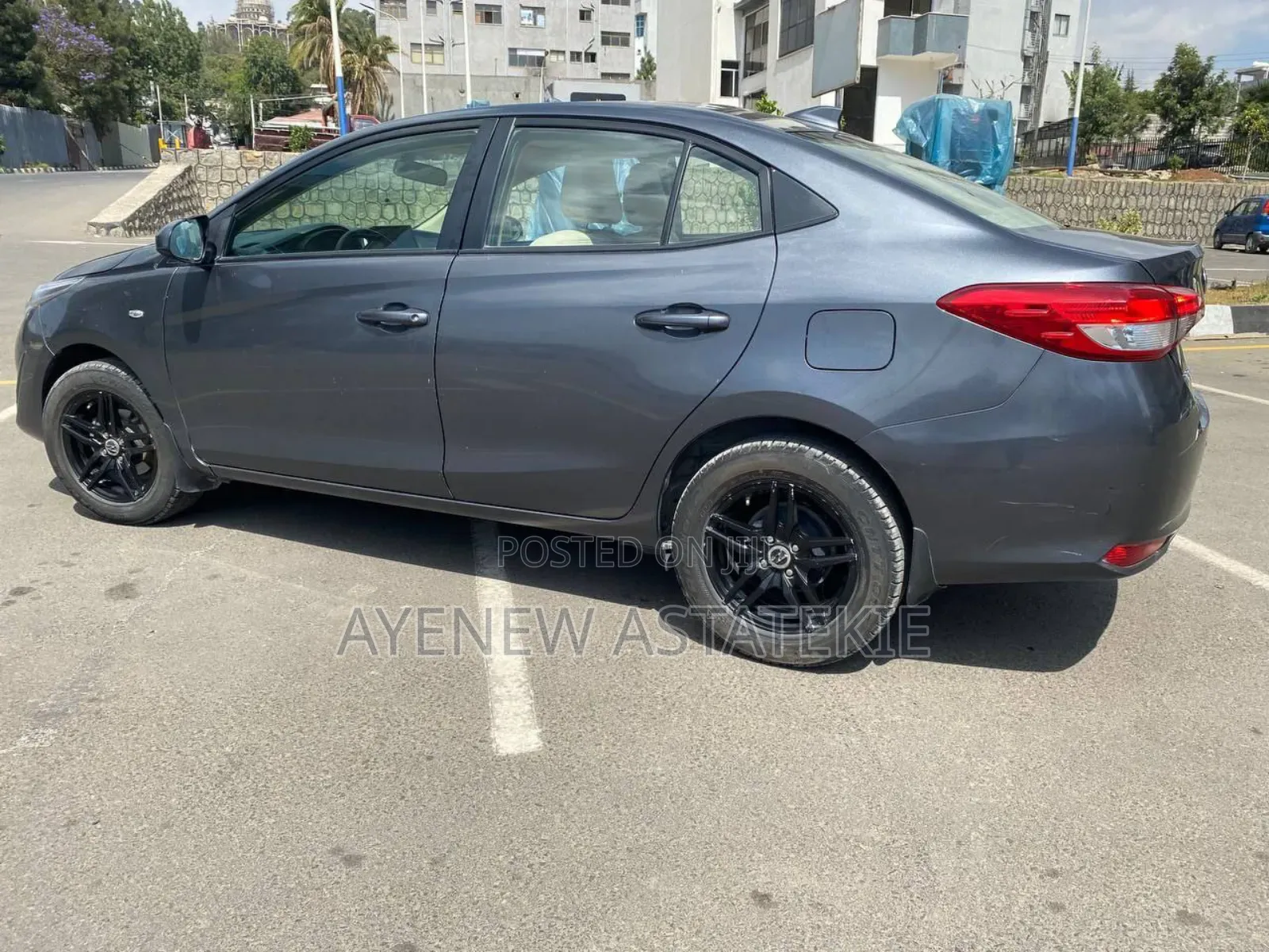 Toyota Yaris 2021 Black