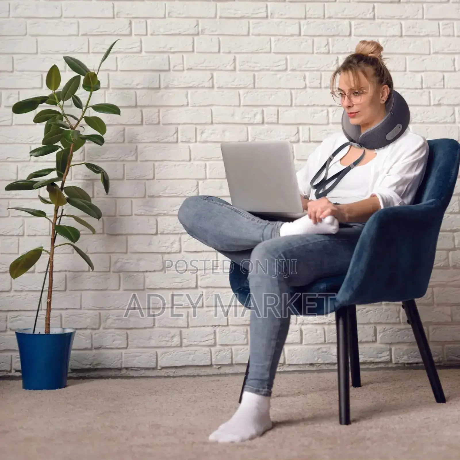 Green Lion Neck Pillow Massager