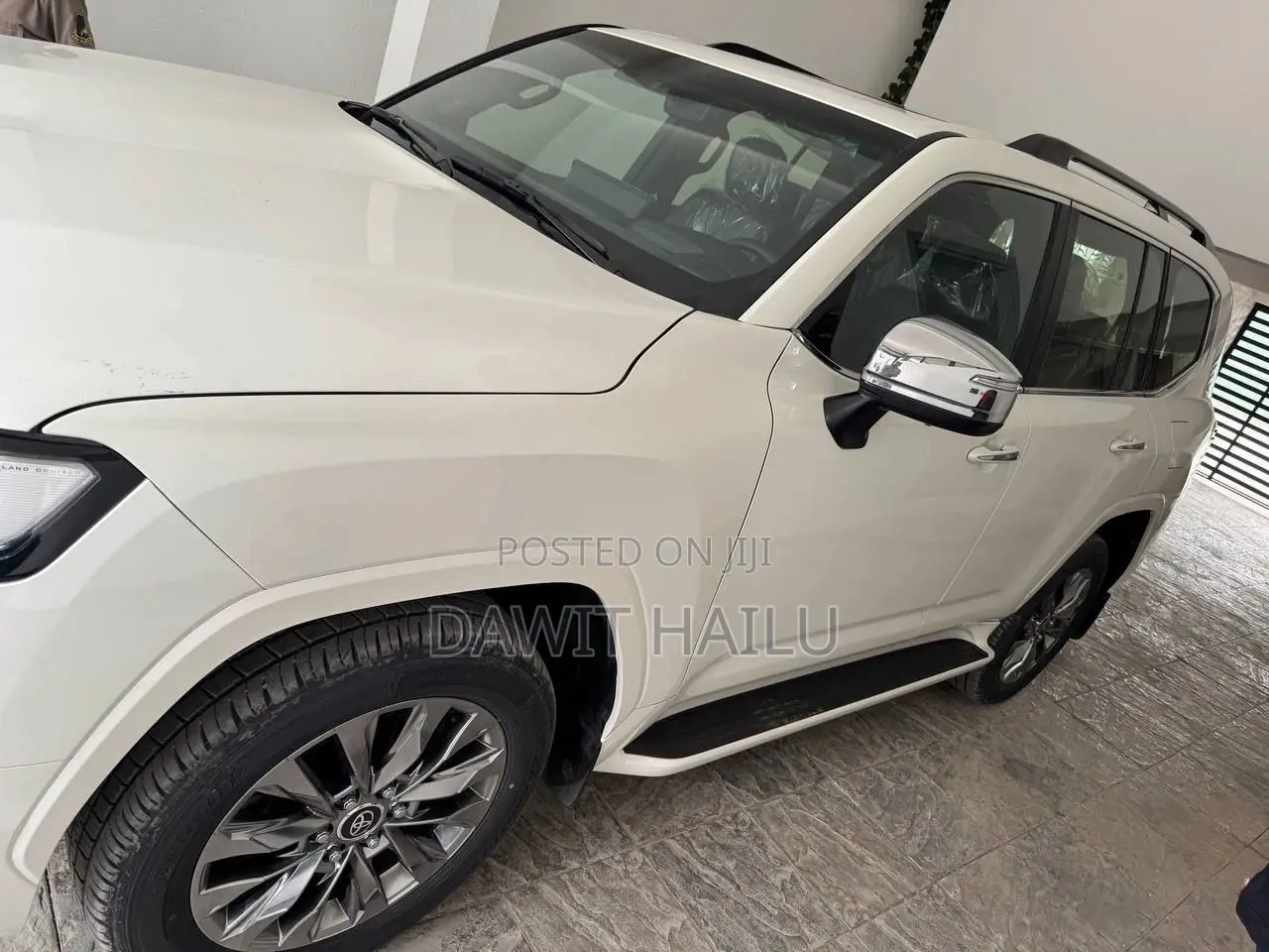 New Toyota Land Cruiser LC300 2023 White