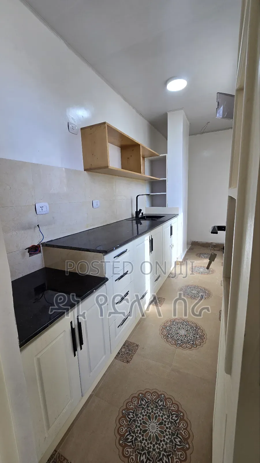 Furnished 1bdrm Apartment in አዲስ አበባ, Bole for sale