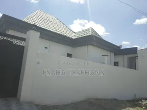4bdrm House in Villa, Bole for rent