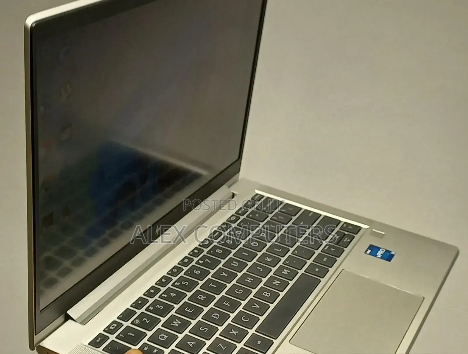 New Laptop HP EliteBook 640 G10 16GB Intel Core I7 SSD 512GB