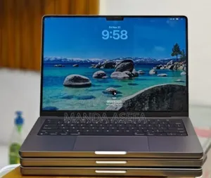 New Laptop Apple MacBook Pro M1 32GB Apple M1 Pro SSD 512GB