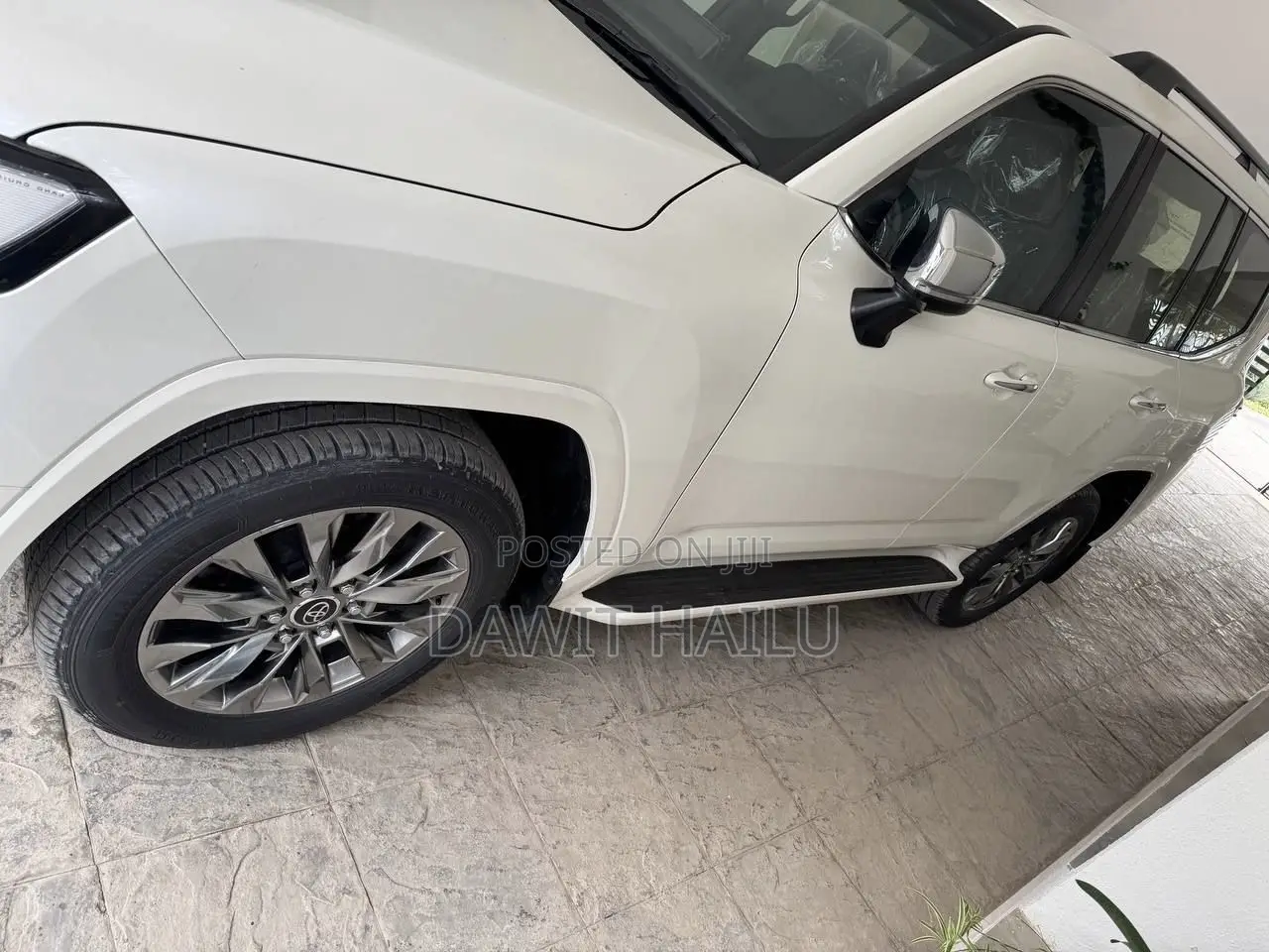 New Toyota Land Cruiser LC300 2023 White