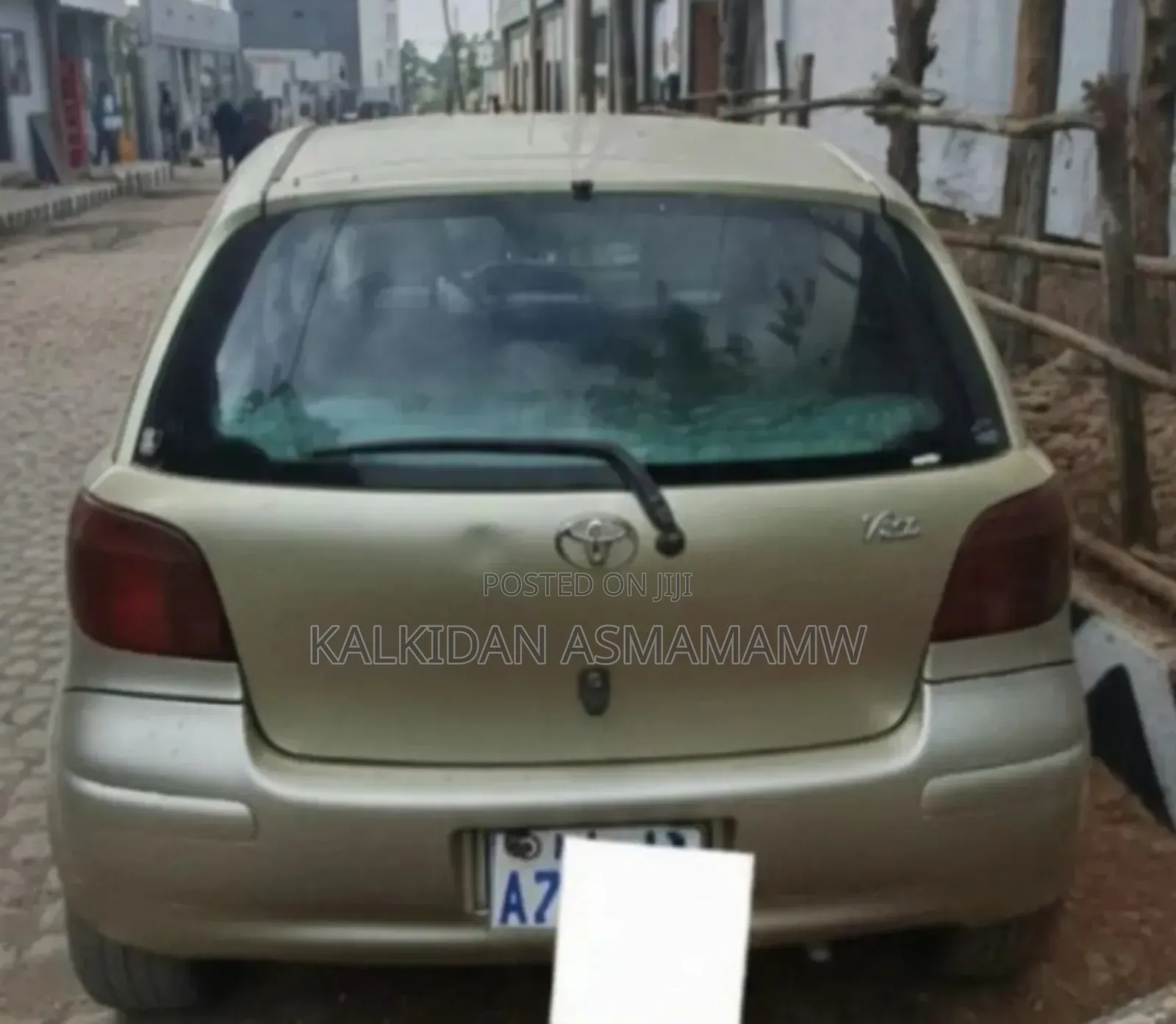 Toyota Vitz 2002 Silver