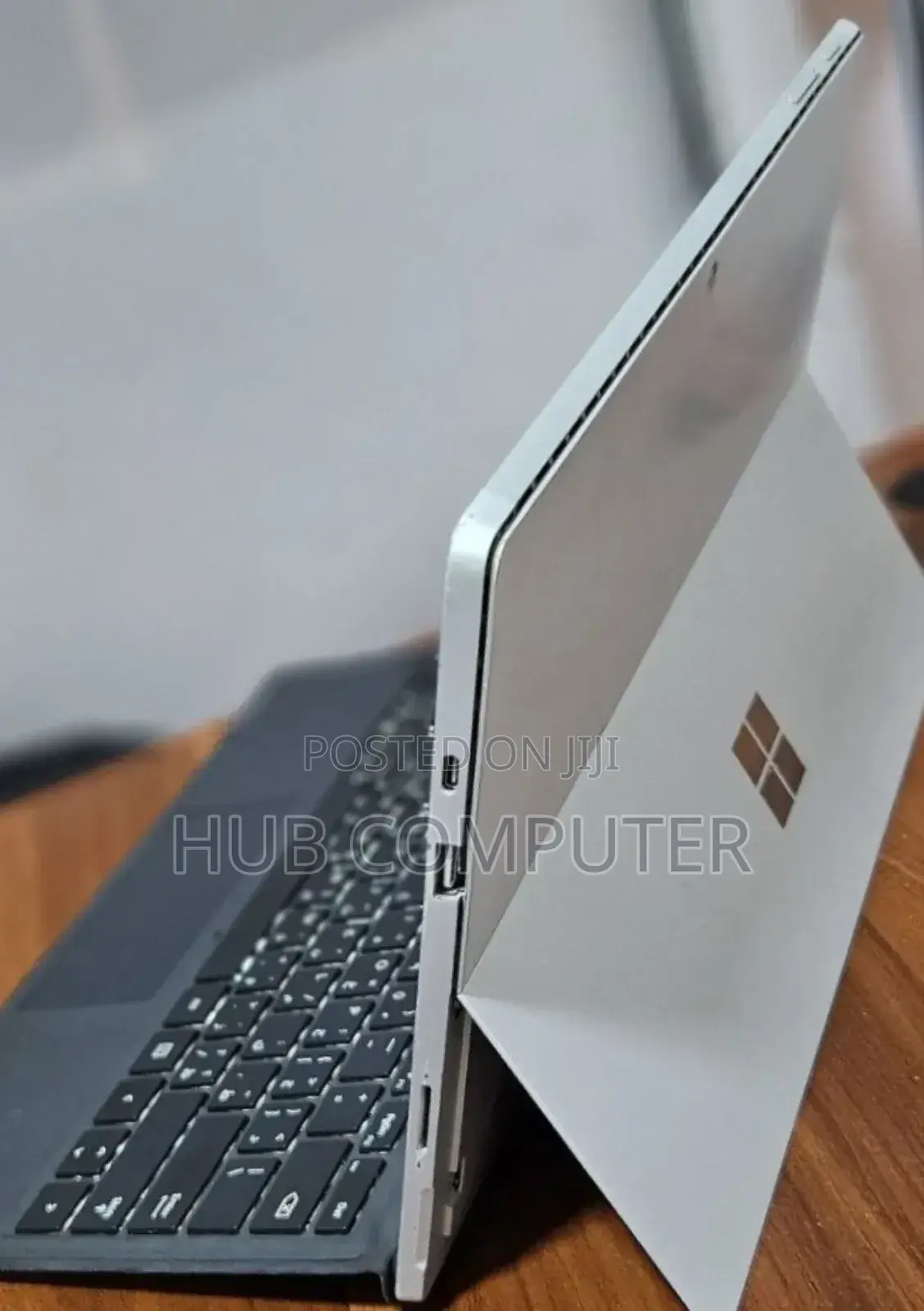 New Laptop Microsoft Surface Pro 7 8GB Intel Core I5 SSD 128GB