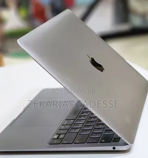 New Laptop Apple MacBook Air 2019 8GB Intel Core I5 SSD 256GB