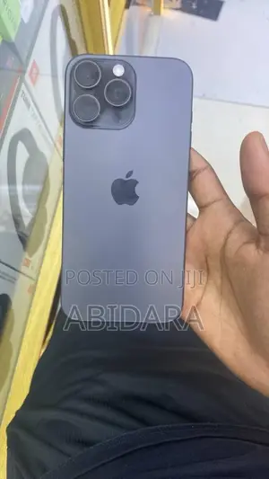 New Apple iPhone 16 Pro Max 256 GB Black