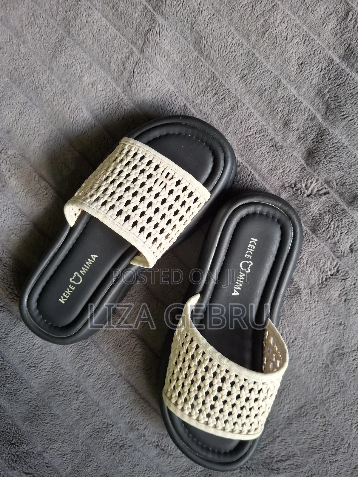 Very Comfortable Women Walking Shoes. Size 35,36.