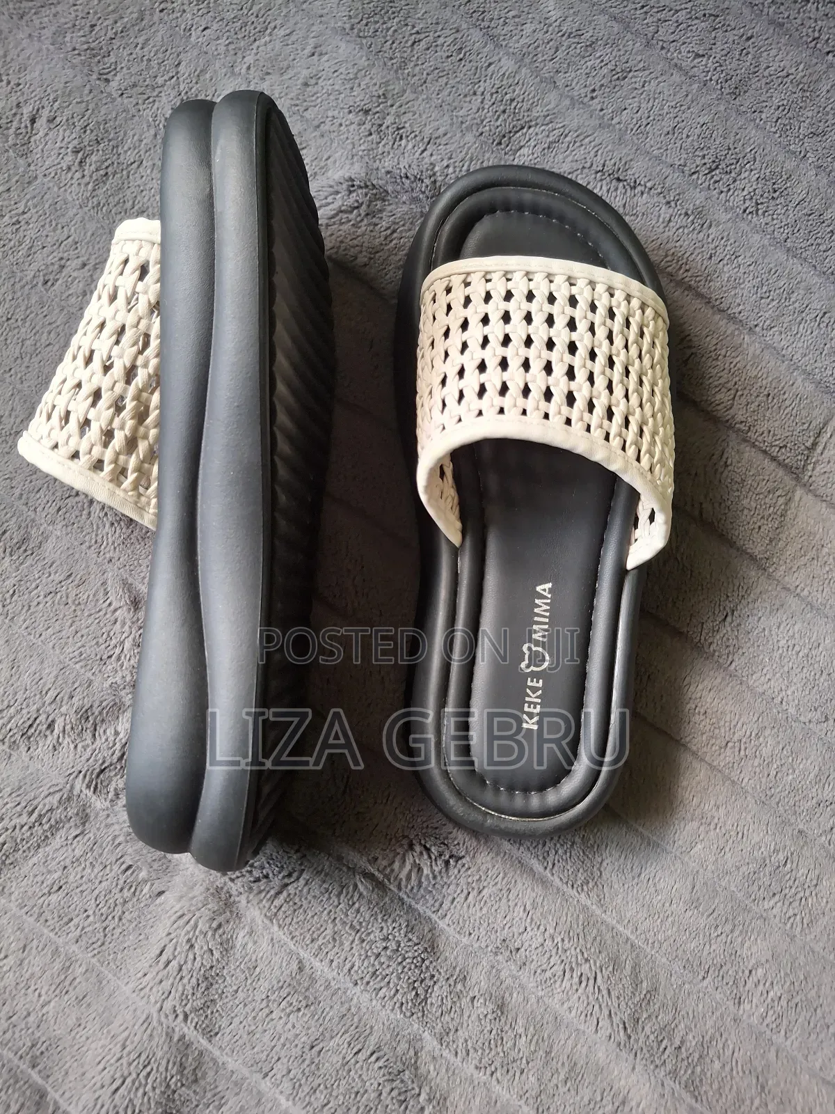 Very Comfortable Women Walking Shoes. Size 35,36.