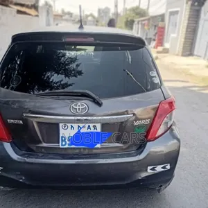 Toyota Yaris 2011 Gray