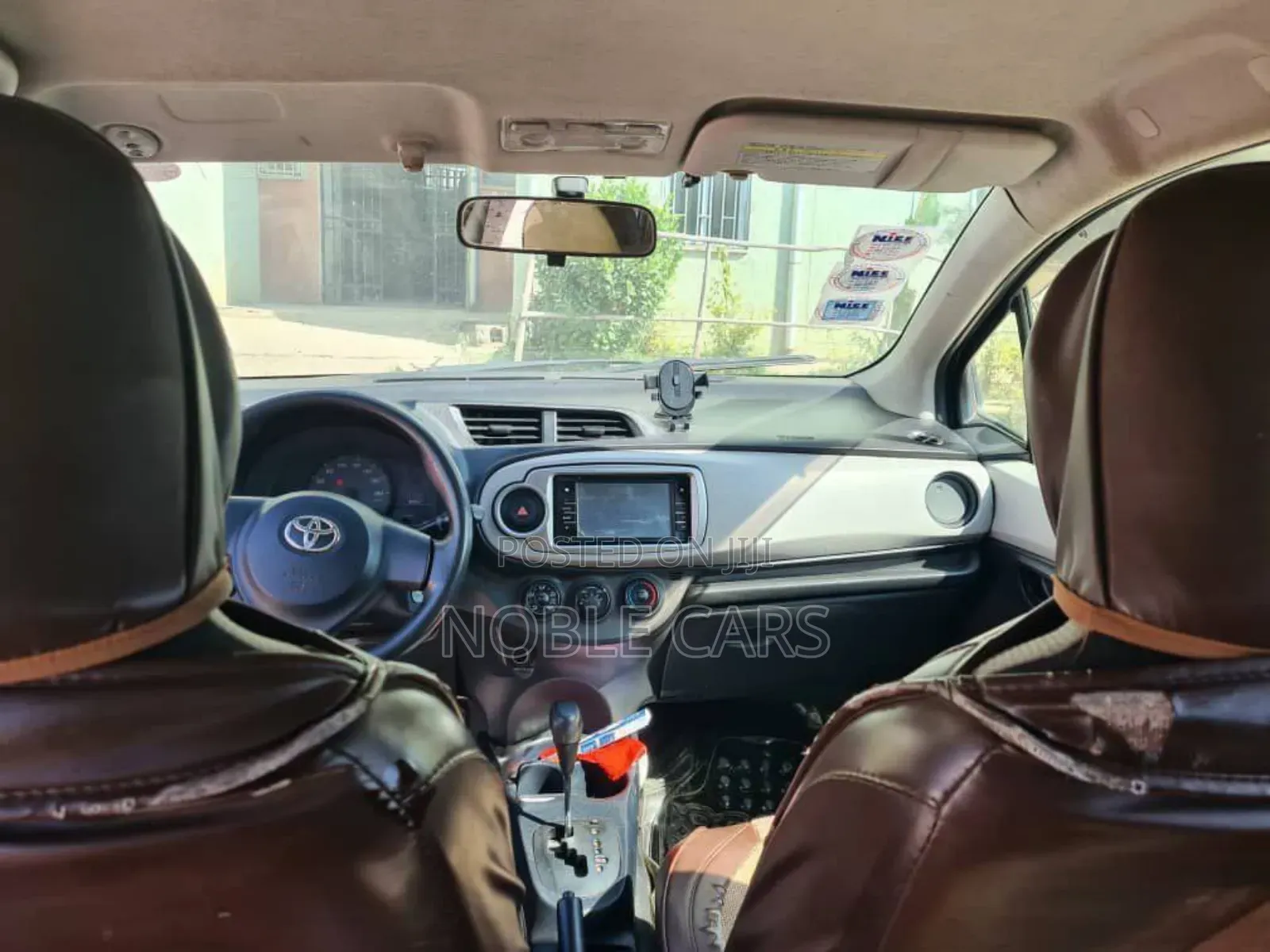 Toyota Yaris 2011 Gray