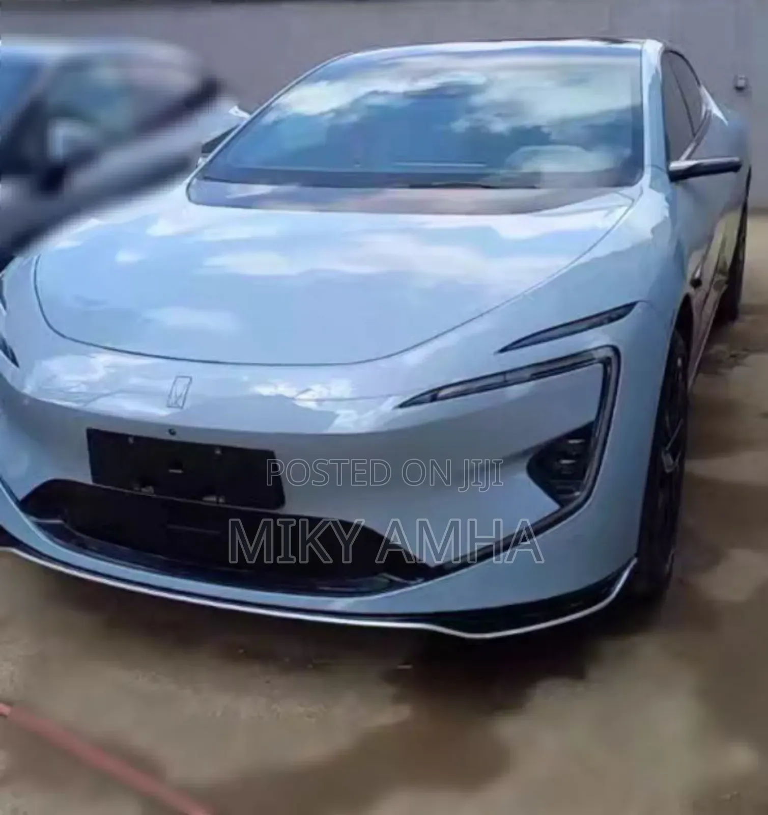 New Avatr 12 2025 Blue