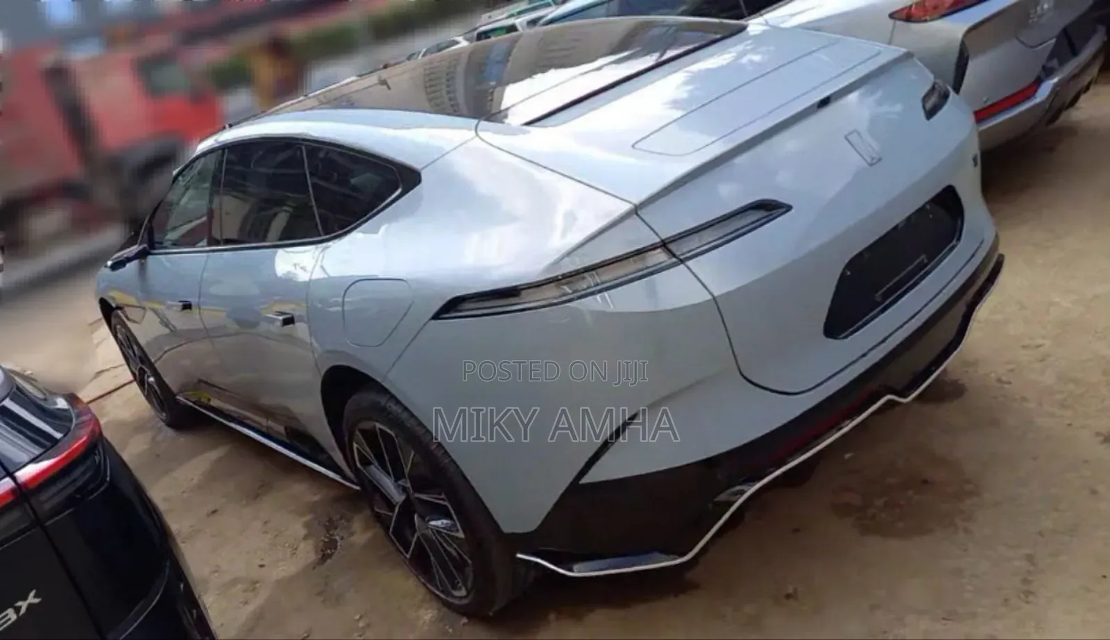 New Avatr 12 2025 Blue