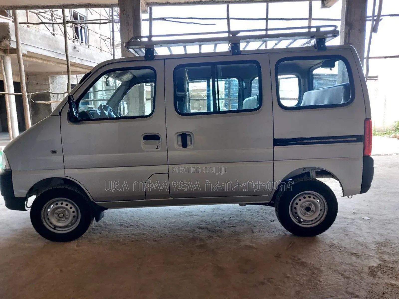 Suzuki Eeco 2024 Silver