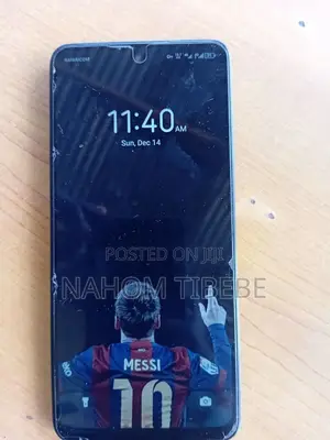 Tecno Spark 20 128 GB Silver