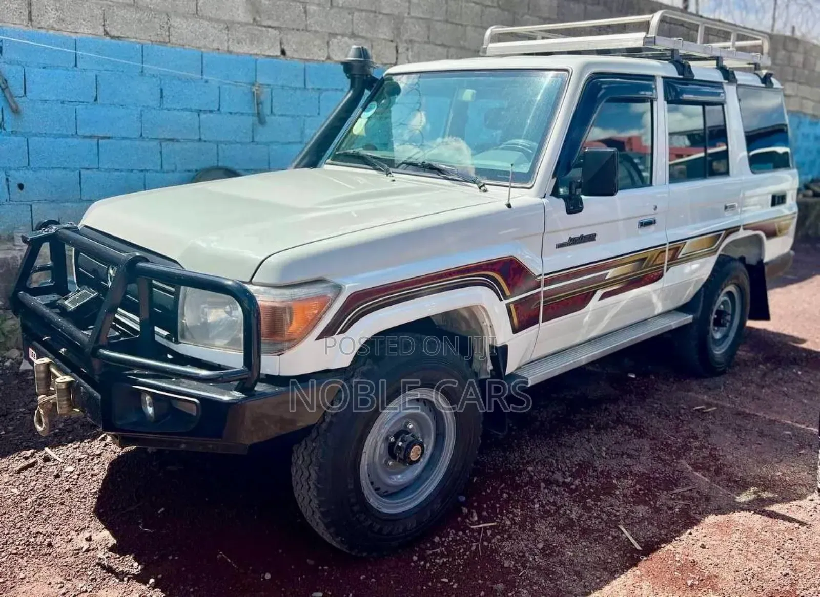 Toyota Land Cruiser 2017 White