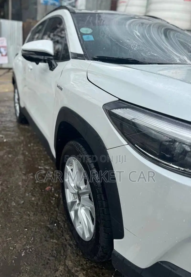 Toyota Corolla Cross Hybrid SE AWD 2023 White