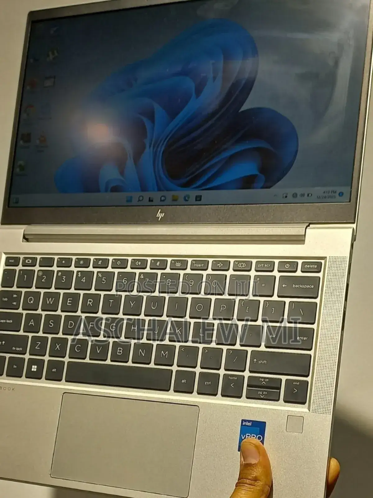 New Laptop HP EliteBook 840 G10 16GB Intel Core I7 SSD 512GB
