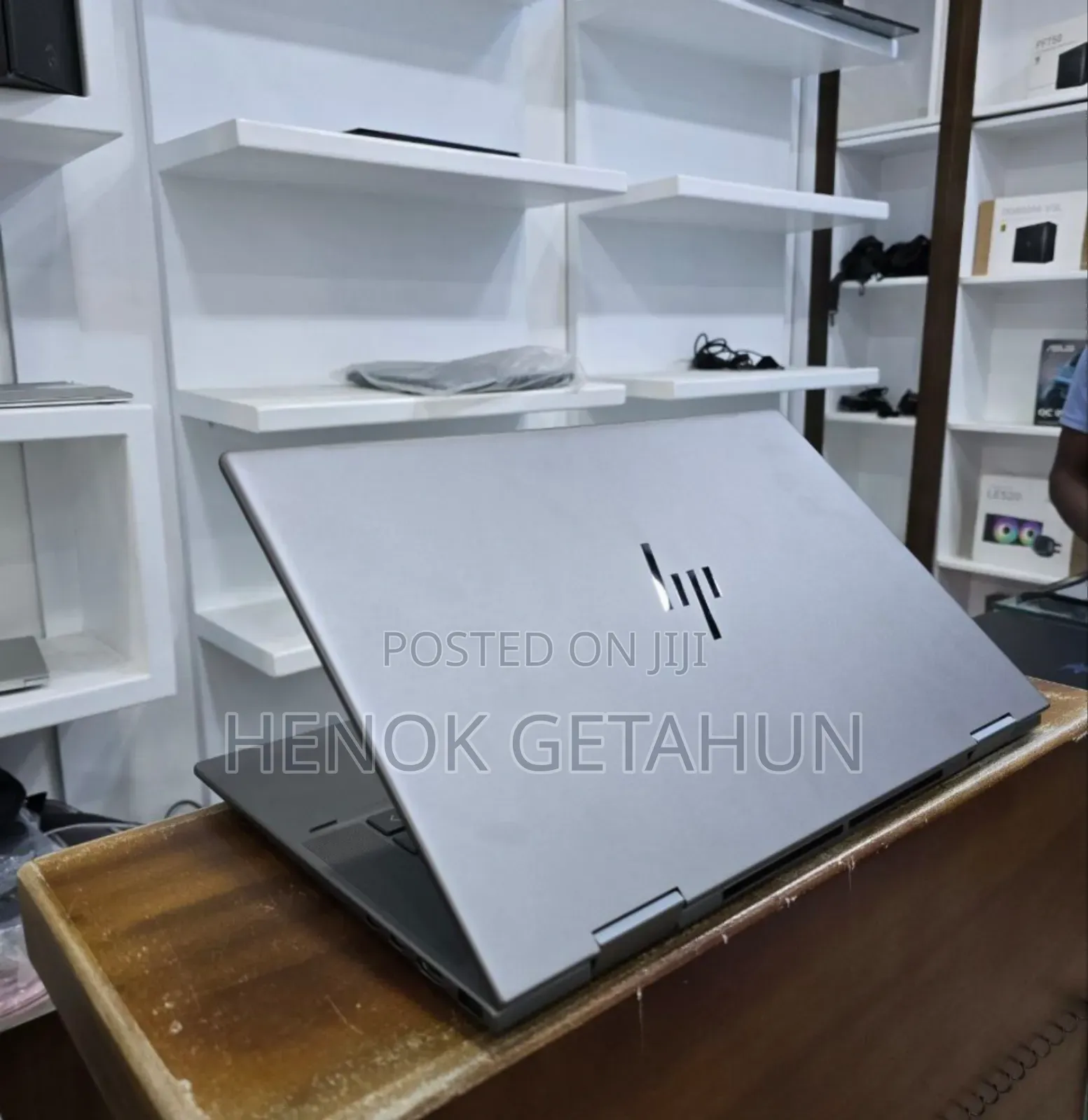 New Laptop HP Envy X360 32GB Intel Core 7 SSD 1T