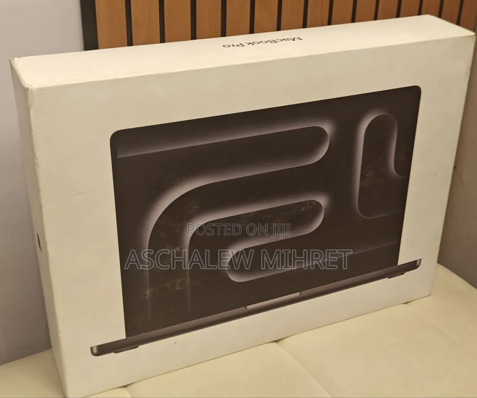 New Laptop Apple MacBook Pro 2024 M4 14-Inch 24GB Apple M4 Pro SSD 1T