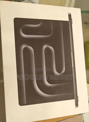 New Laptop Apple MacBook Pro 2024 M4 14-Inch 24GB Apple M4 Pro SSD 1T