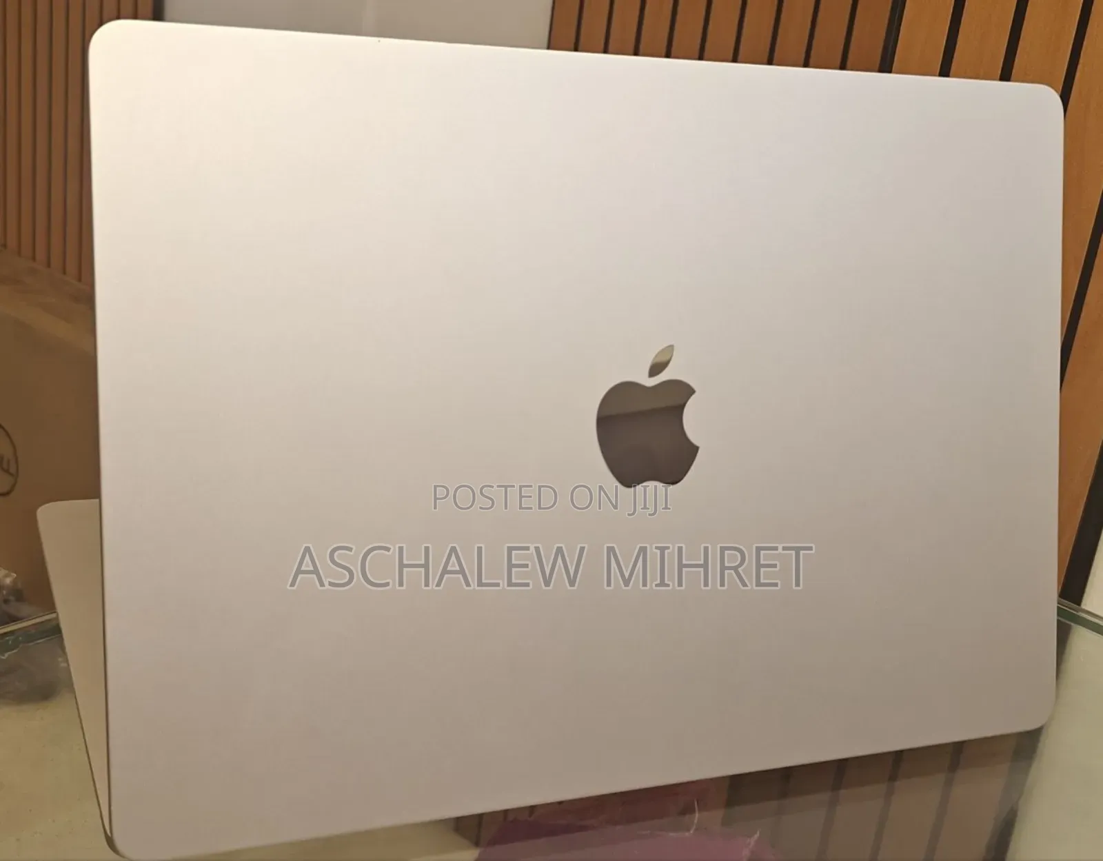 New Laptop Apple MacBook Air 2024 M3 15-Inch 8GB Apple M3 SSD 256GB