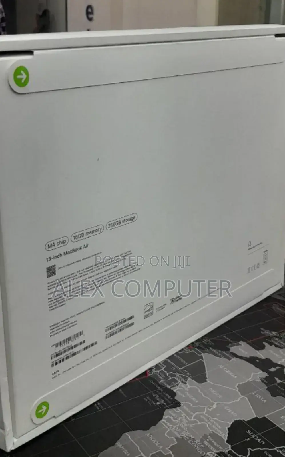 New Laptop Apple MacBook Air 2025 M4 13-Inch 16GB Apple M4 SSD 256GB