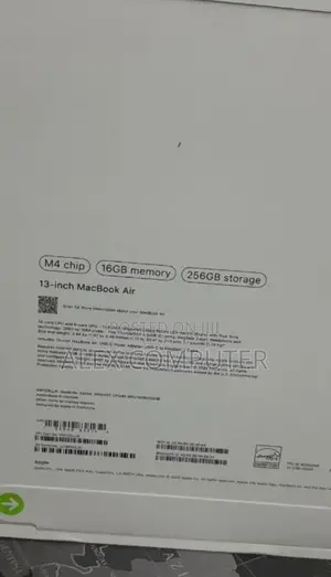 New Laptop Apple MacBook Air 2025 M4 13-Inch 16GB Apple M4 SSD 256GB