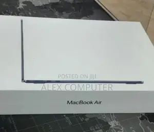 New Laptop Apple MacBook Air 2025 M4 13-Inch 16GB Apple M4 SSD 256GB