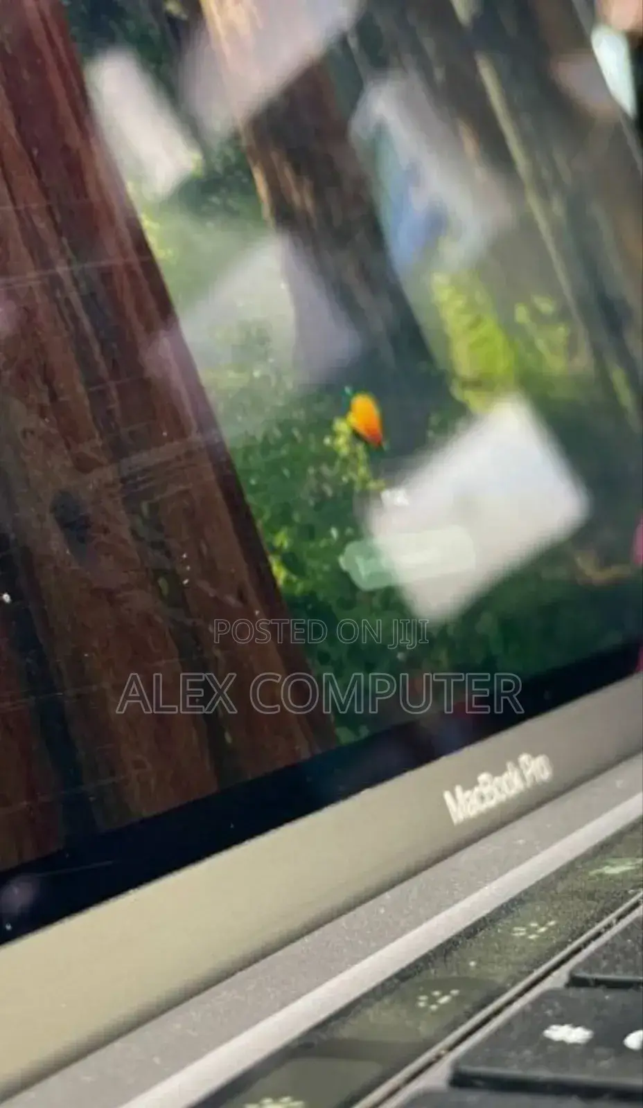 New Laptop Apple MacBook Pro 2022 M2 16GB Apple M2 SSD 256GB