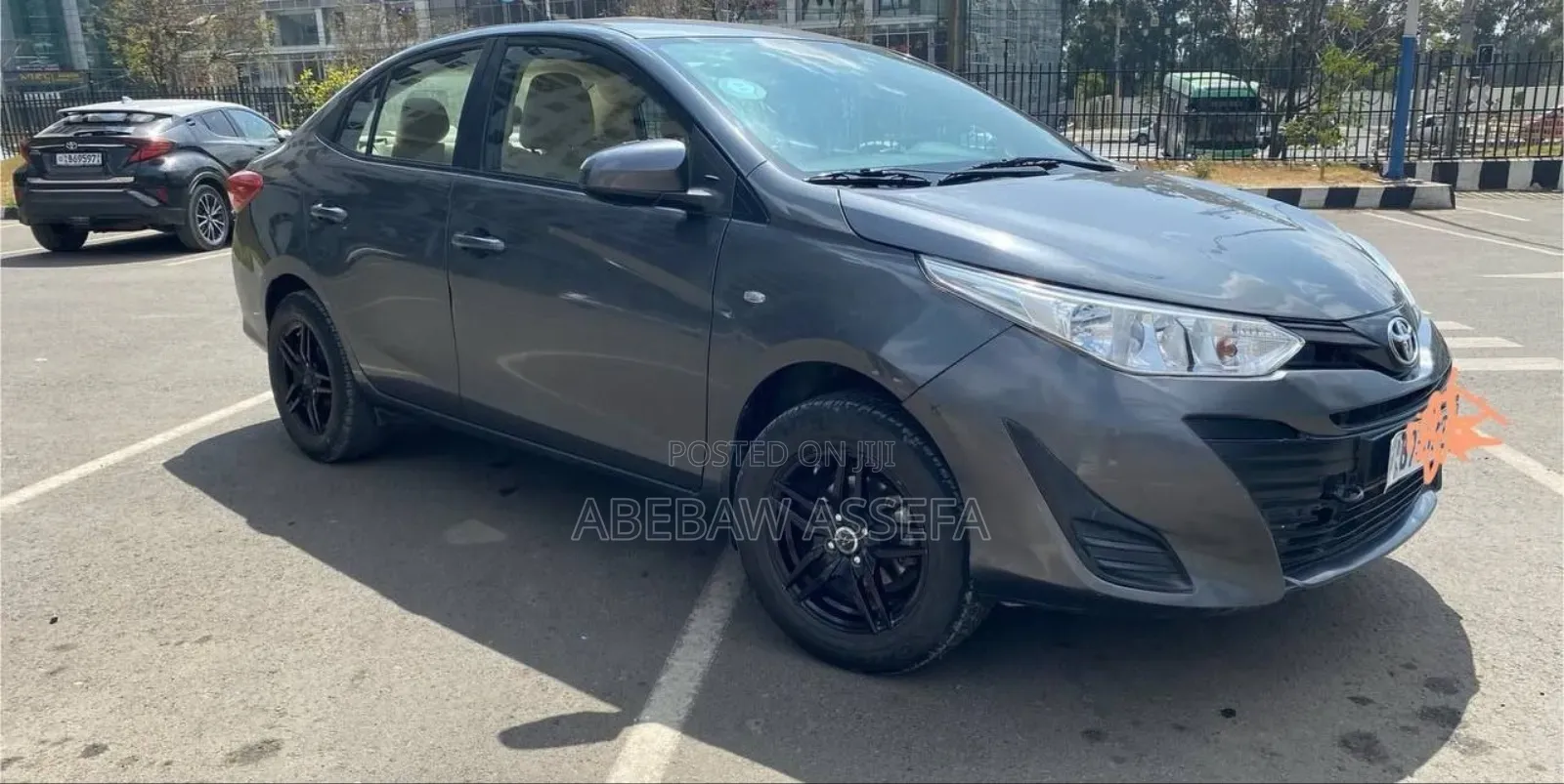 Toyota Yaris 2021 Gray