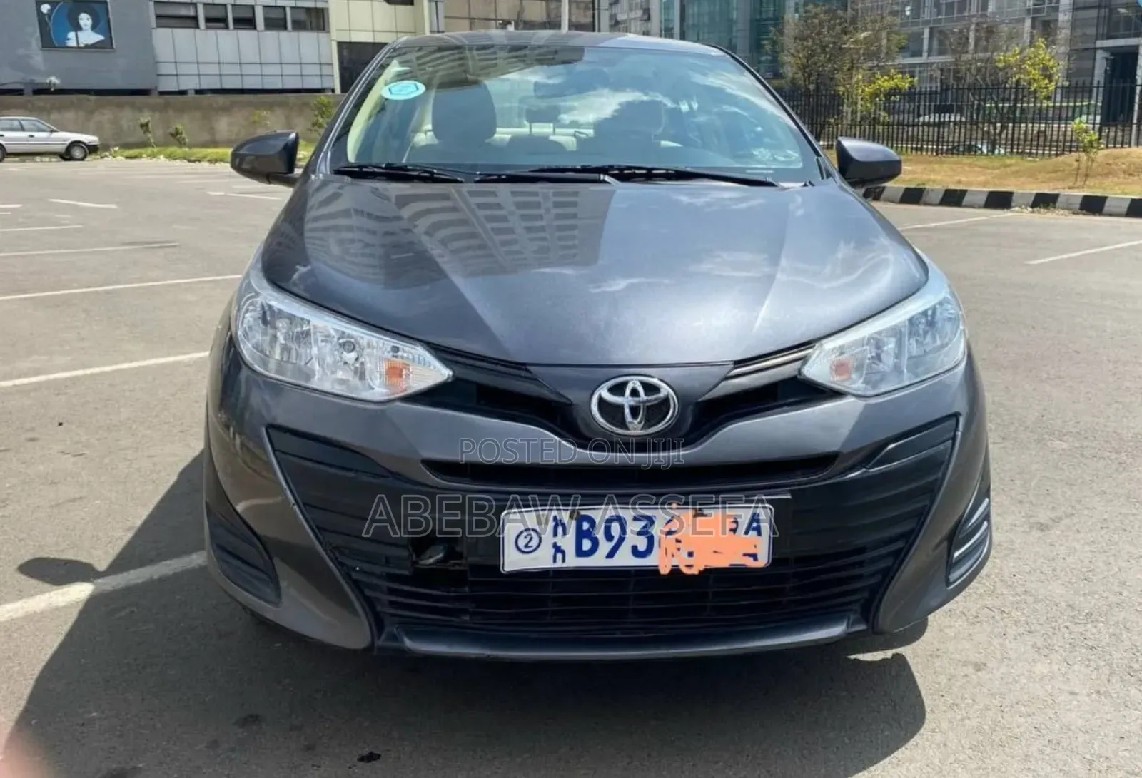 Toyota Yaris 2021 Gray