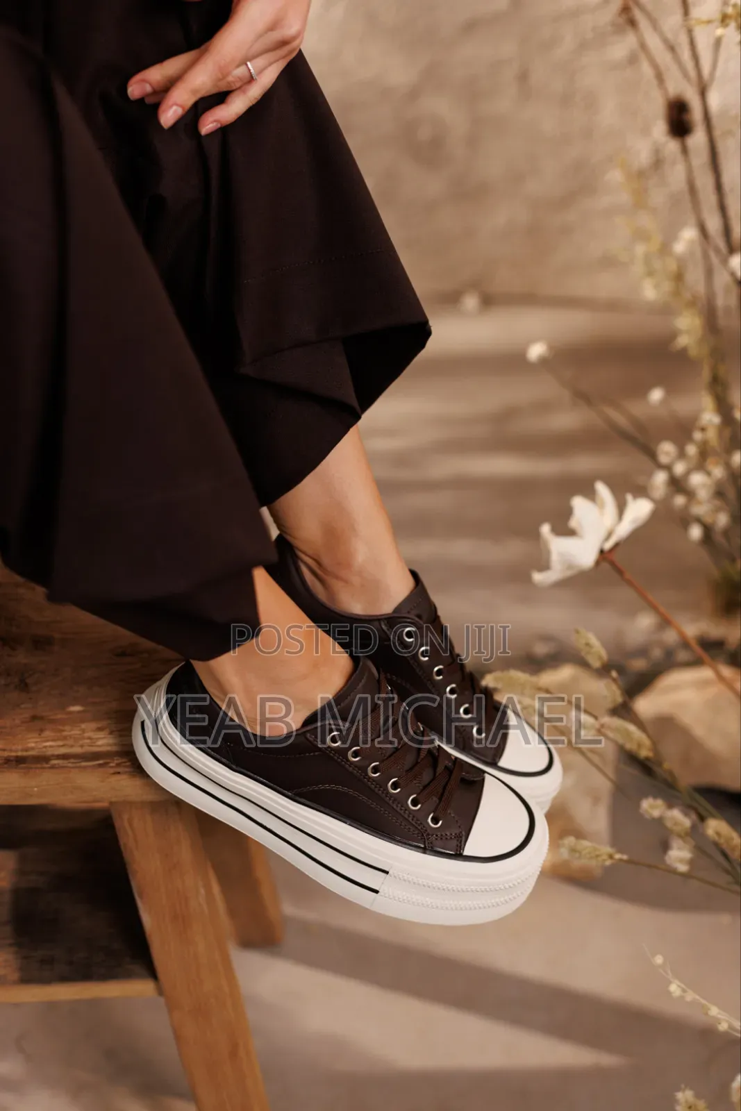 Ladies Sneakers Shoes Orignal