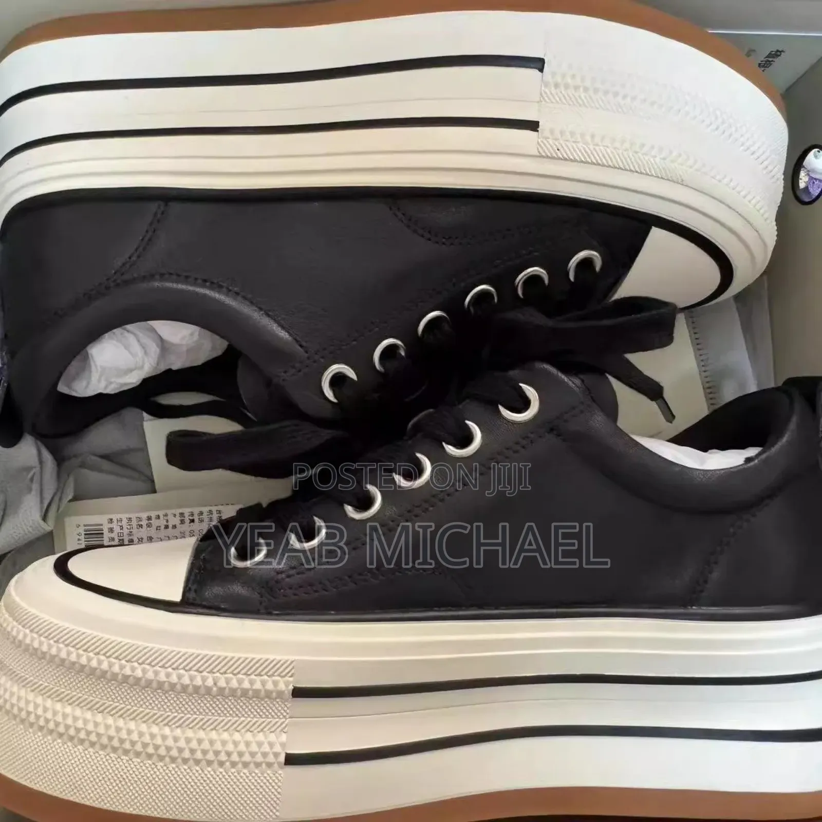 Ladies Sneakers Shoes Orignal