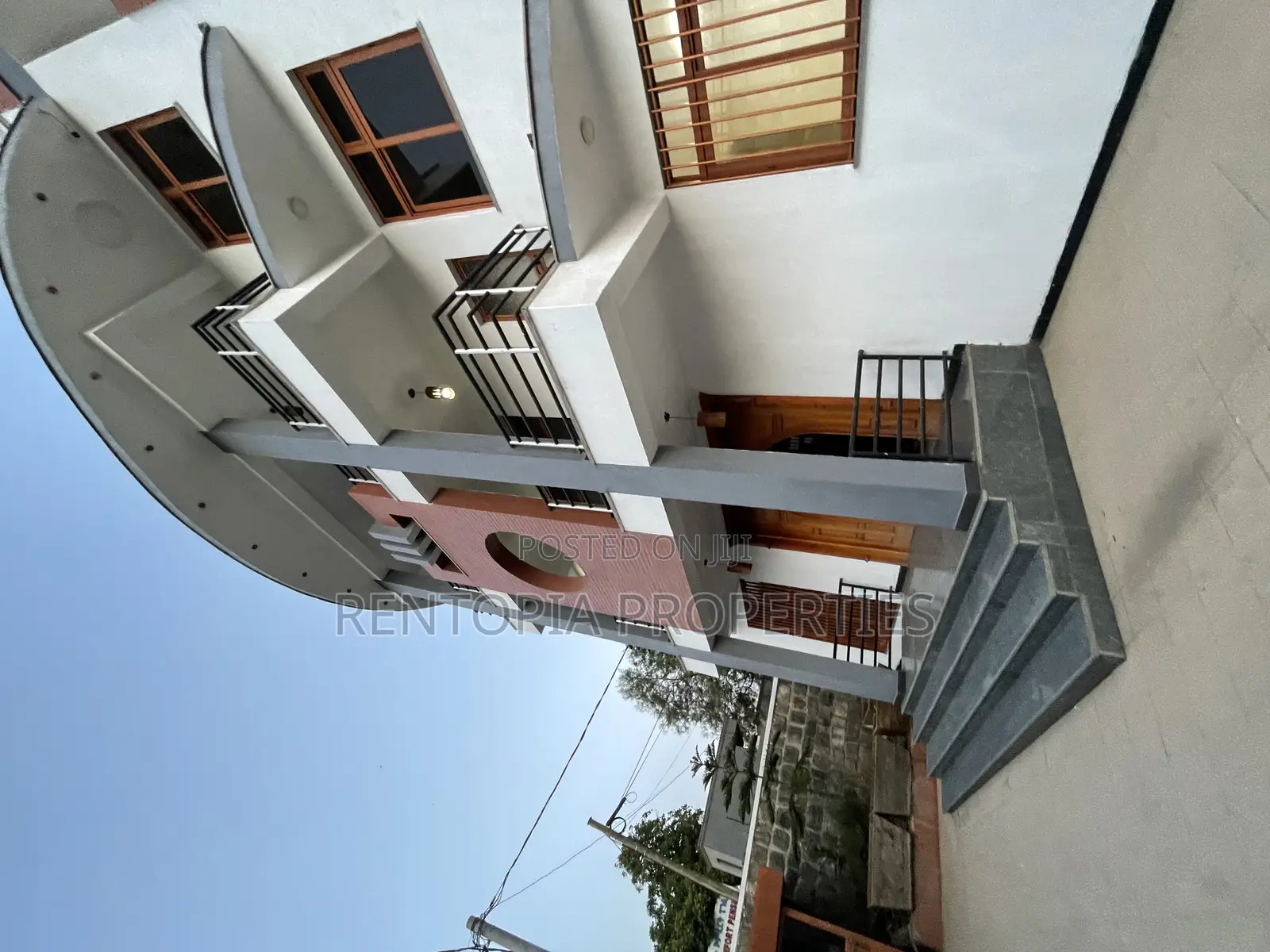 G+3 Commercial Building for Rent! - Hayahulet