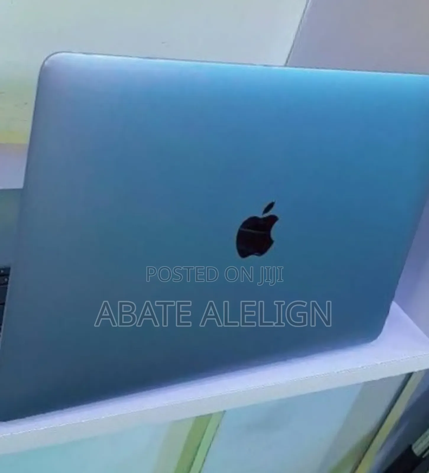 New Laptop Apple MacBook Air 2020 M1 8GB Apple M1 SSD 256GB