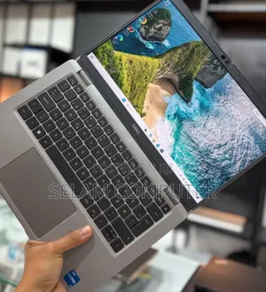 New Laptop Dell Latitude 5330 16GB Intel Core I5 SSD 512GB