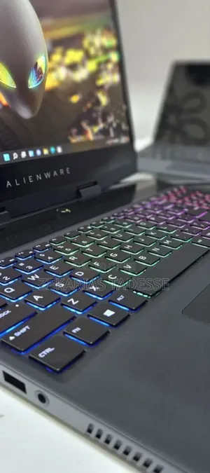 New Laptop Dell Alienware M15 16GB Intel Core I7 SSD 512GB