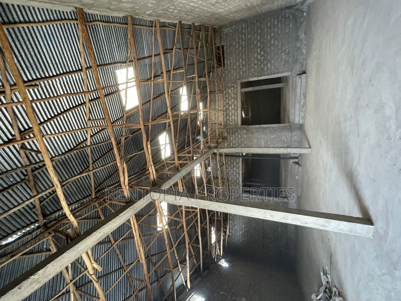 Large 1,000sqm Warehouse for Rent in Gerji - Modern Secure